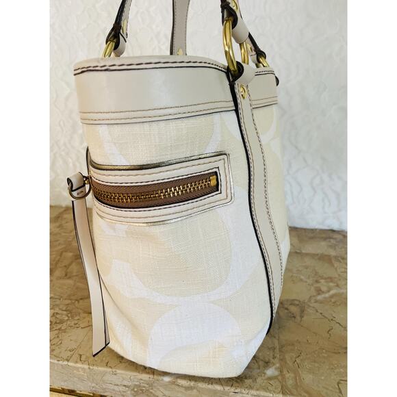 COACH LEGACY Ivory Signature Leather trim cream tote #7551 and wallet - Picture 4 of 10
